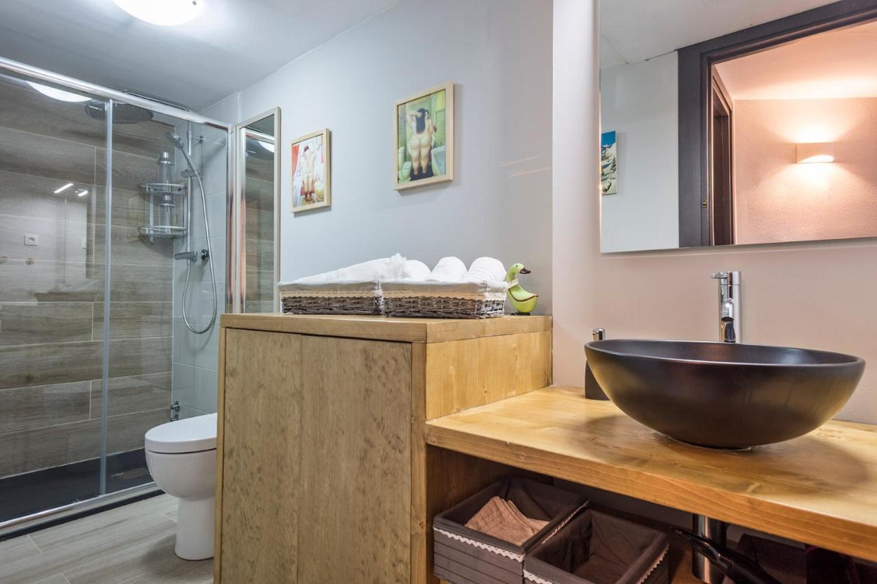 Apartamento Renovado Baqueira 1500 Apartment Naut Aran ภายนอก รูปภาพ