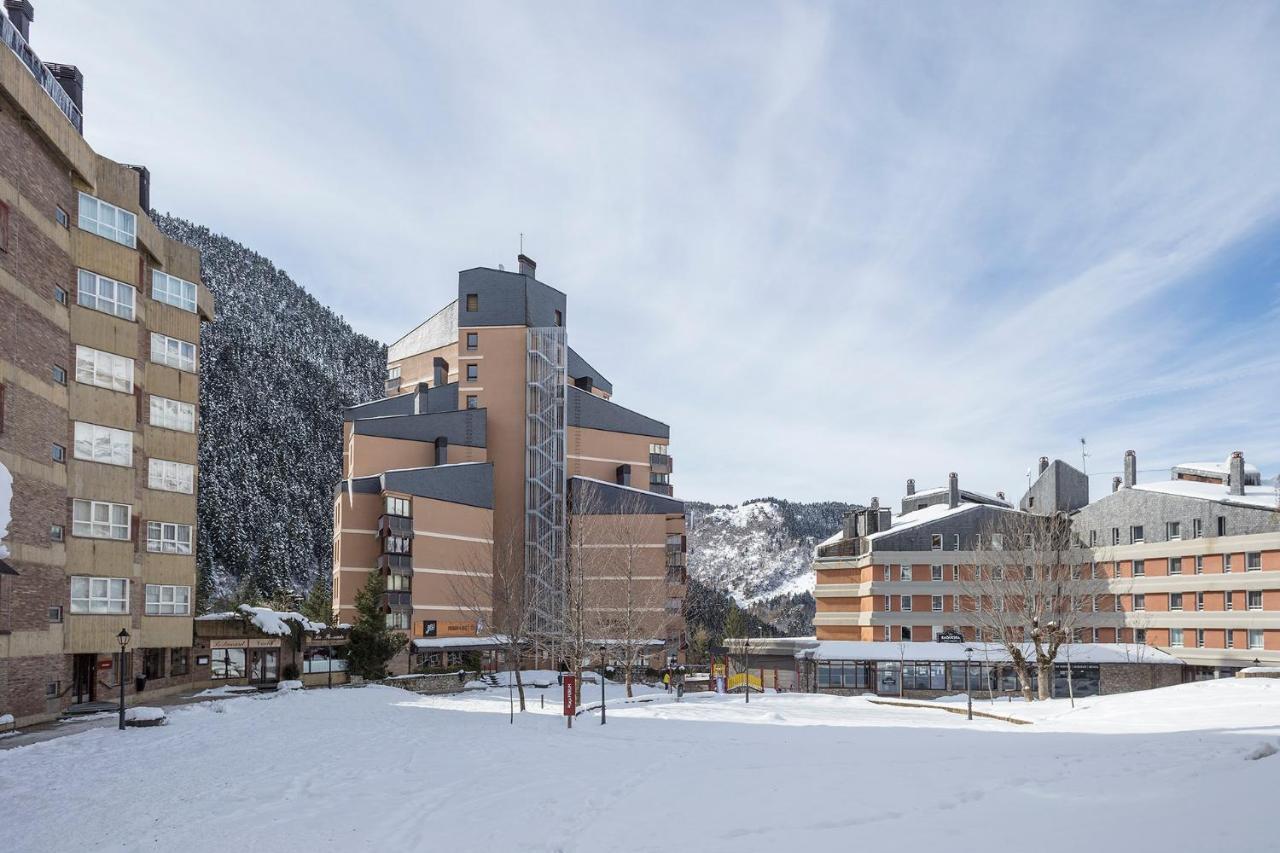 Apartamento Renovado Baqueira 1500 Apartment Naut Aran ภายนอก รูปภาพ